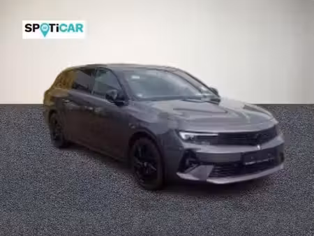 Opel Astra 1.2 130 GS