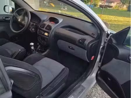 Peugeot 206 CC 1.6 110
