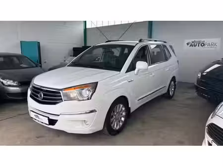 SsangYong Rodius 2.0 155