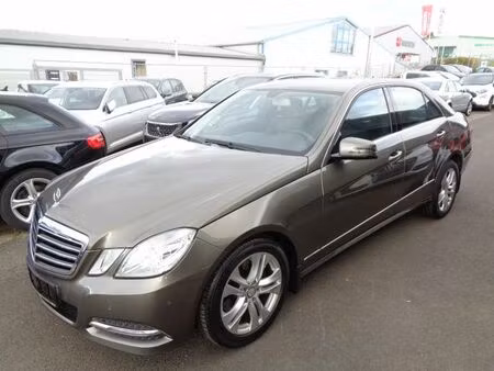Mercedes-Benz Classe E E 250 2.1 150 Avantgarde 4Matic