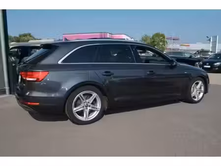 Audi A4 2.0 TDI 190 S line