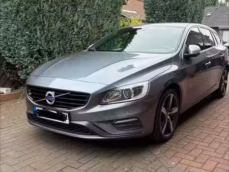Volvo V60 D4 2.0 190 R Design