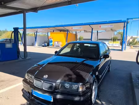 BMW Série 3 323i 2.5 170
