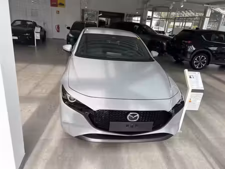 Mazda Mazda3 Exclusive Line