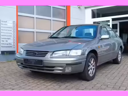 Toyota Camry 2.2 131