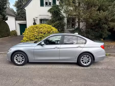 BMW Série 3 320i 2.0 184