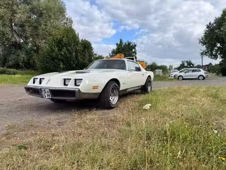 Pontiac Firebird V8 6.6