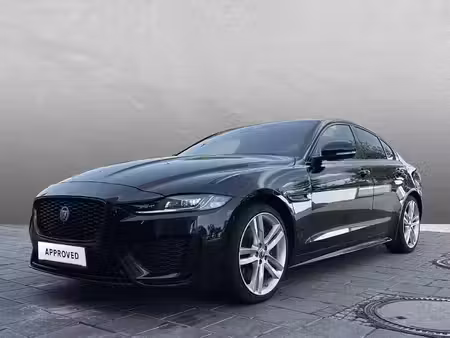 Jaguar XE P300 2.0 250 Sport