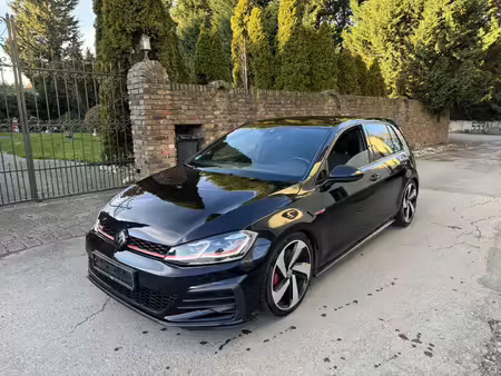 Volkswagen Golf GTI 2.0 Performance