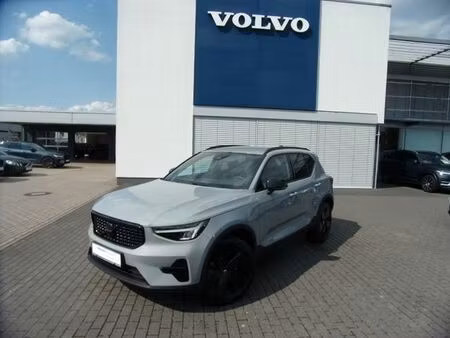 Volvo XC40 B3 2.0 163 Black Edition