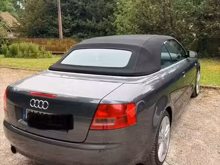 Audi A4 V6 3.0 220
