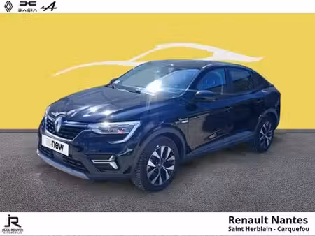 Renault Arkana E-Tech 1.6 145 Business