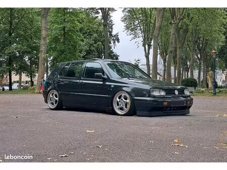 Volkswagen Golf VR6 V6 2.8 174