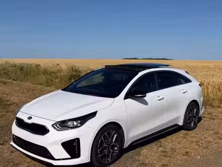 Kia Ceed 1.6 CRDi 136 GT Line Premium