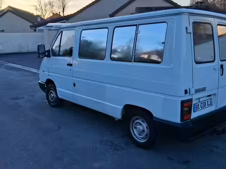 Renault Trafic 2.1 65