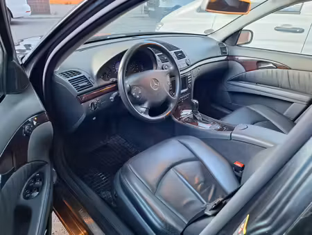 Mercedes-Benz Classe E E 200
