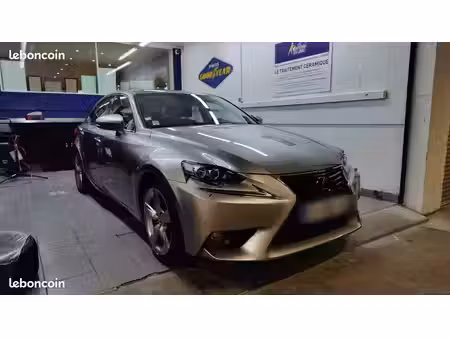 Lexus IS Executive