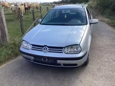 Volkswagen Golf 1.6