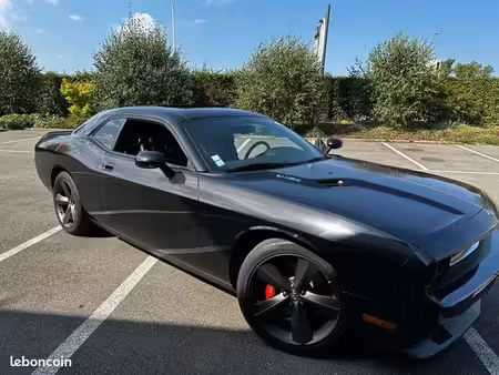 Dodge Challenger SRT V8 6.1