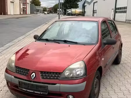 Renault Clio 1.2 75