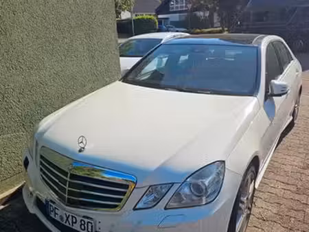 Mercedes-Benz Classe E E 500 V8 5.5 Avantgarde 4Matic