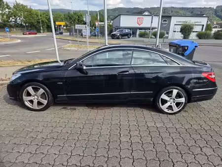 Mercedes-Benz Classe E E 220
