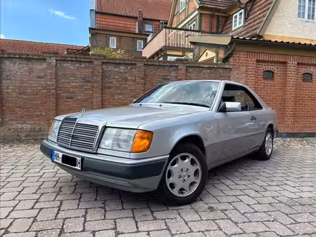 Mercedes-Benz Classe E E 300