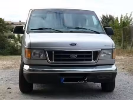 Ford Econoline 