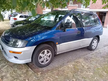 Mitsubishi Space Runner 2.0