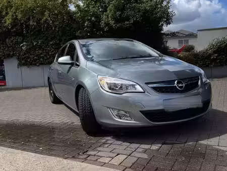 Opel Astra 1.4 140 Selection