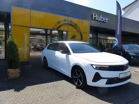 Opel Astra 1.2 130 GS
