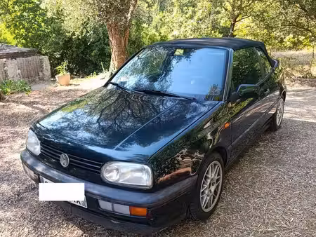 Volkswagen Golf 1.8 75