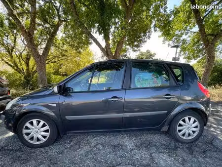 Renault Scénic 2.0 dCi 150