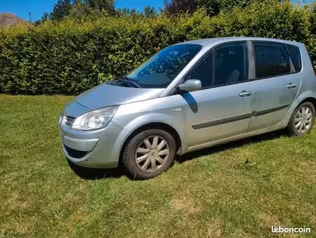 Renault Scénic 1.9 dCi 130