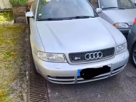 Audi A4 S4 V6 2.7 265 quattro