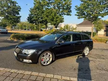 Škoda Superb V6 3.6 260 Elegance 4x4