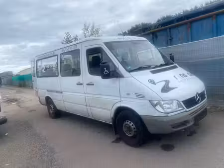 Mercedes-Benz Sprinter 208 2.1 82