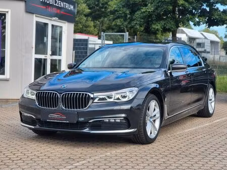 BMW Série 7 740e 326