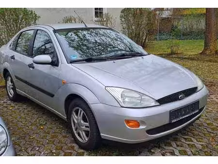 Ford Focus 1.6 100