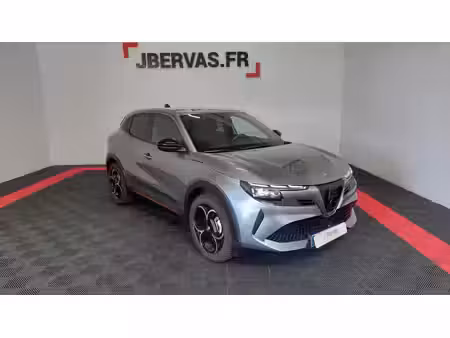 Alfa Romeo Junior Ibrida 1.2 136
