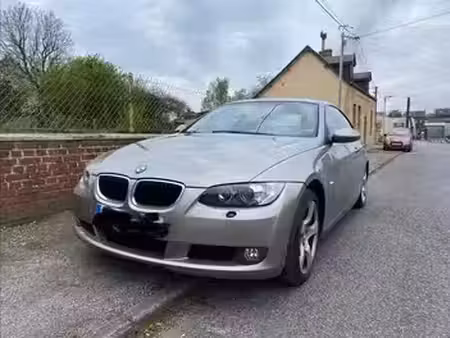 BMW Série 3 320i 2.0
