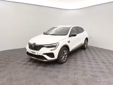 Renault Arkana E-Tech 1.6 145 Techno