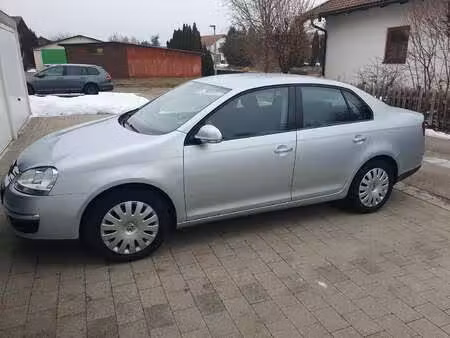 Volkswagen Jetta 1.6 102 Trendline