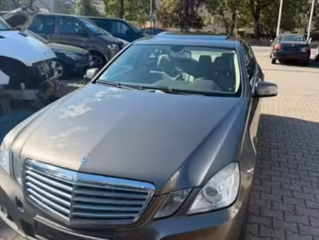 Mercedes-Benz Classe E E 220 2.1 CDI 170