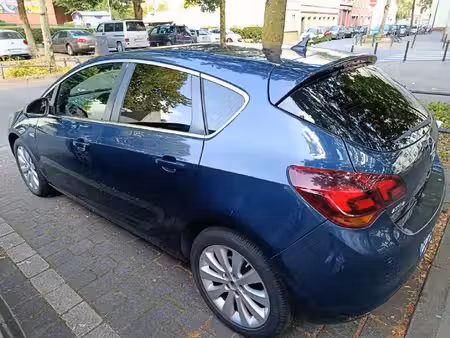 Opel Astra 1.6 115 Cosmo
