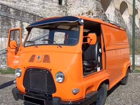 Renault Estafette 