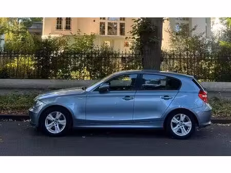 BMW Série 1 118i 2.0 143