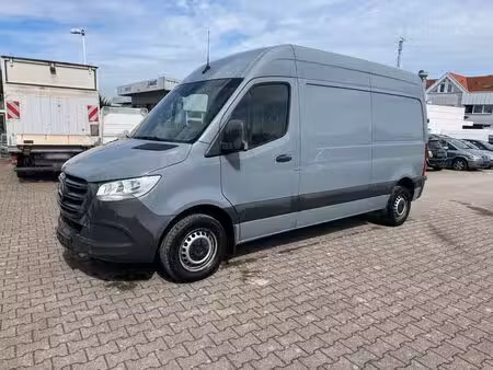 Mercedes-Benz Sprinter 2.1 143