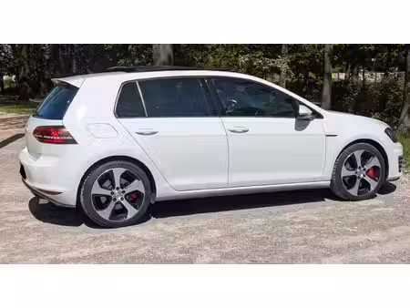 Volkswagen Golf GTI 2.0 TFSI 230 Performance