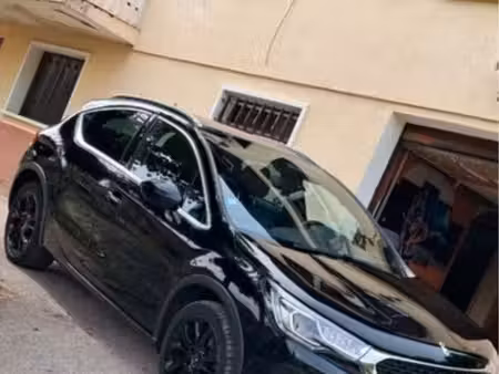 DS 4 